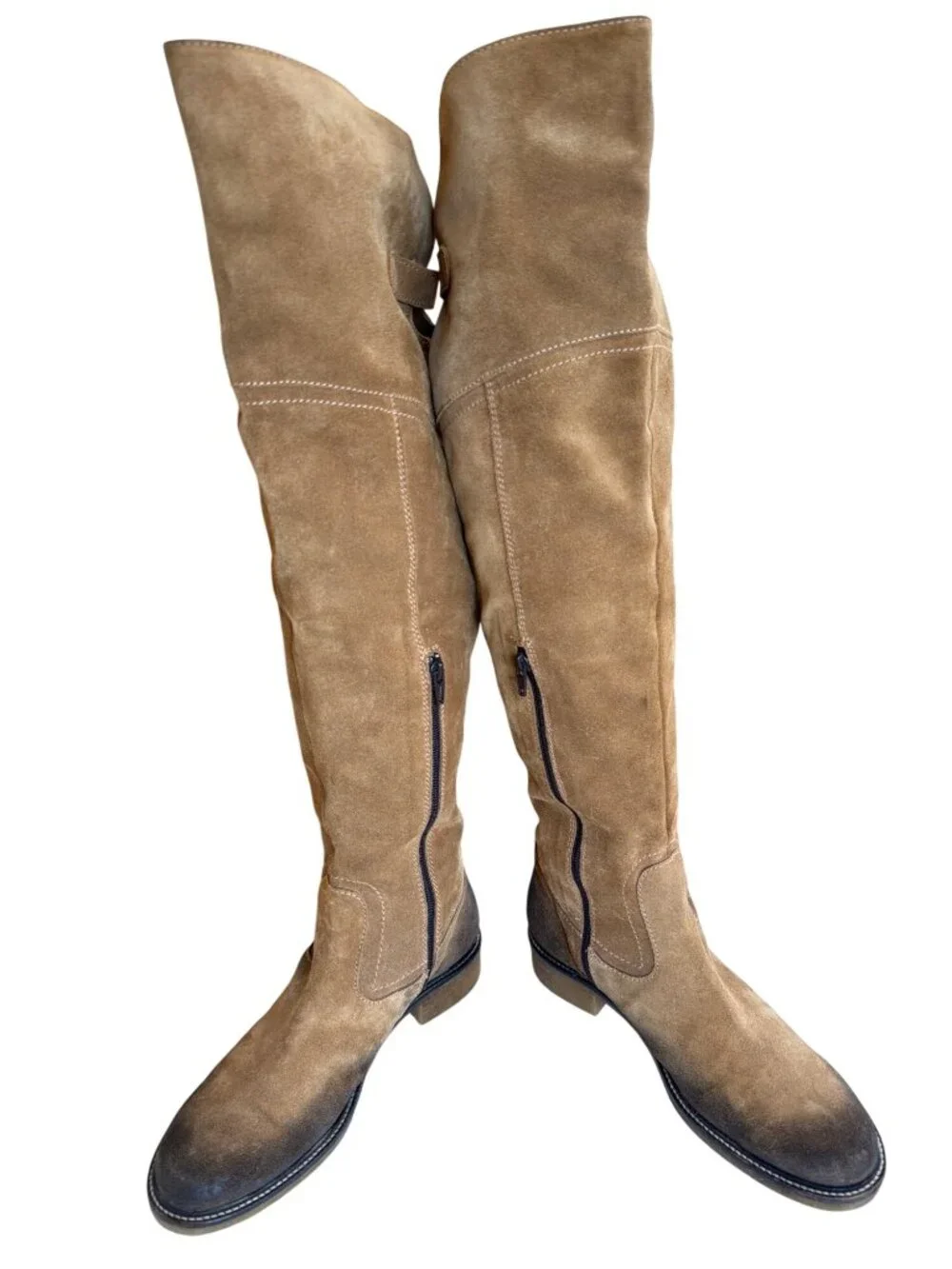 Sundance over knee
